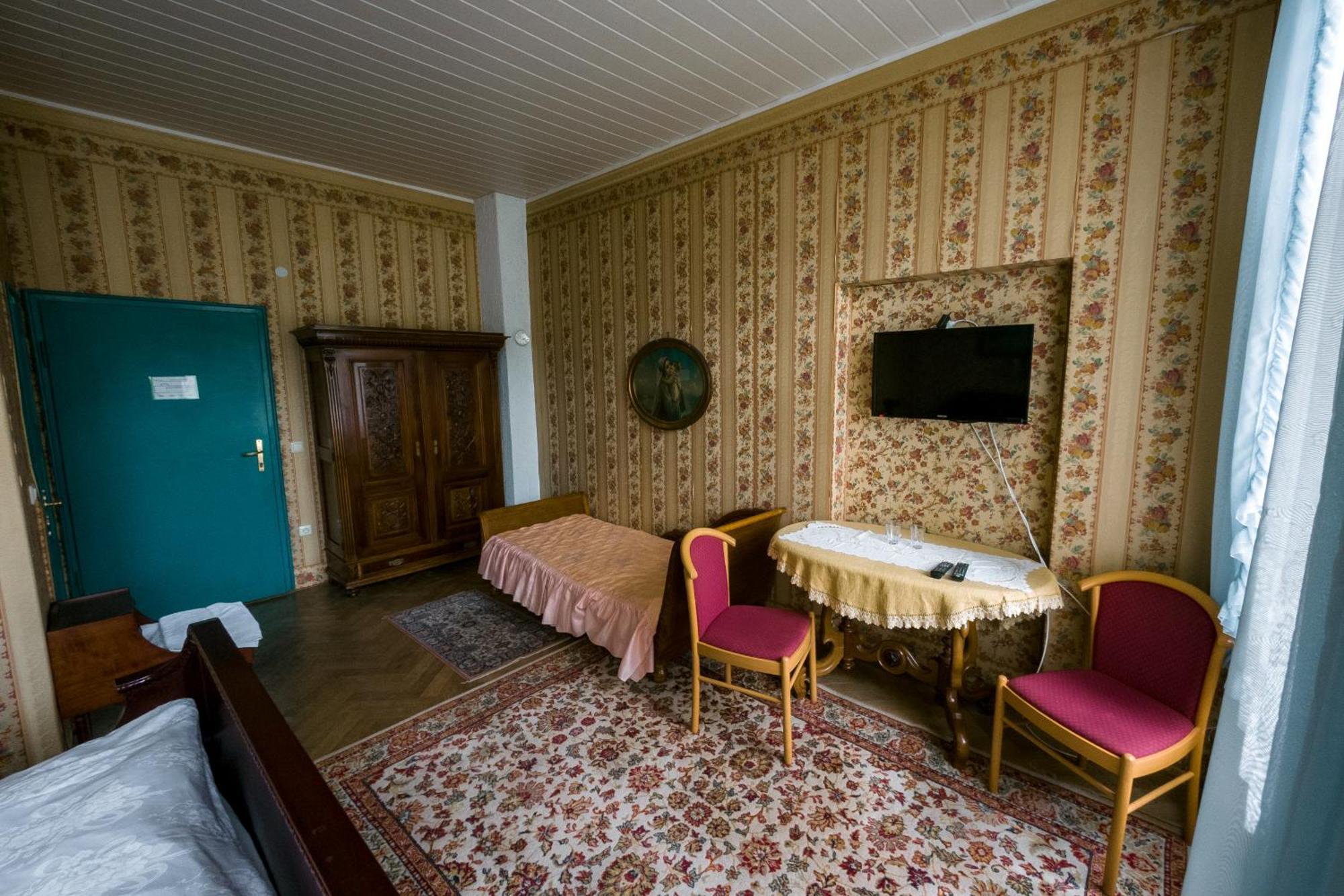Pension Zamek Rudník エクステリア 写真